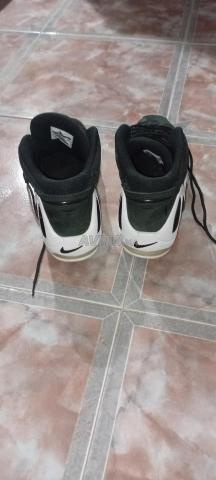 Nike Air Jordan 2016 très bon état T 44.5 - 2