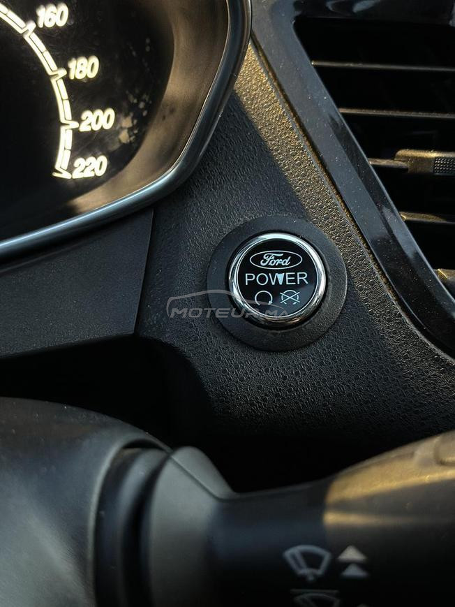 ford fiesta titanium 