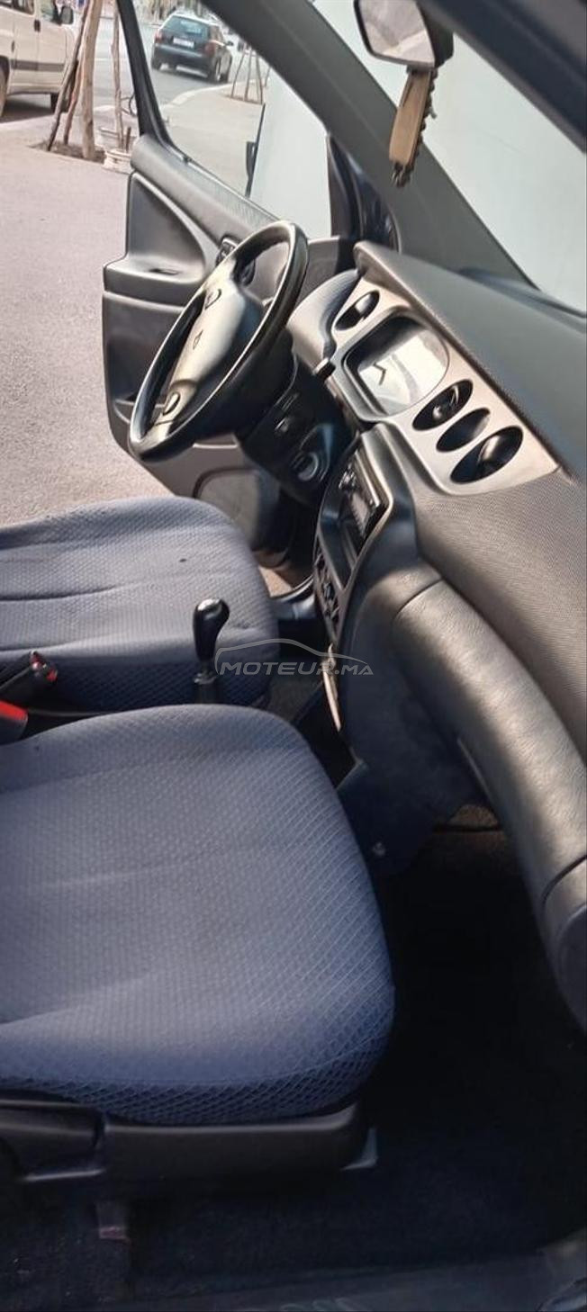 Daihatsu YRV Essence Manuelle 1996 à Meknès