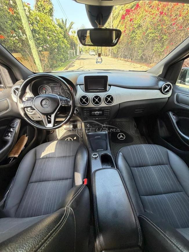 belle mercedes B180