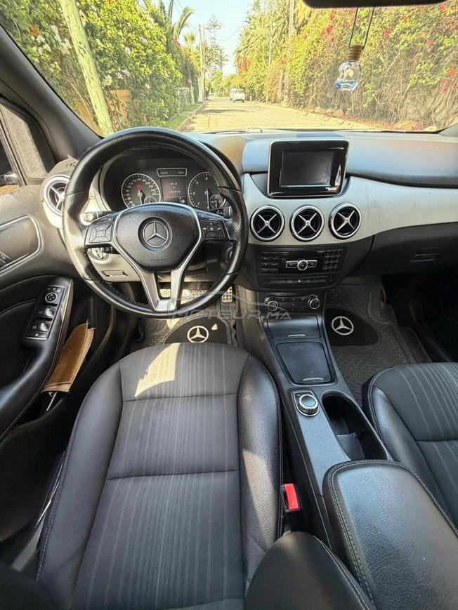 belle mercedes B180 - 2012 