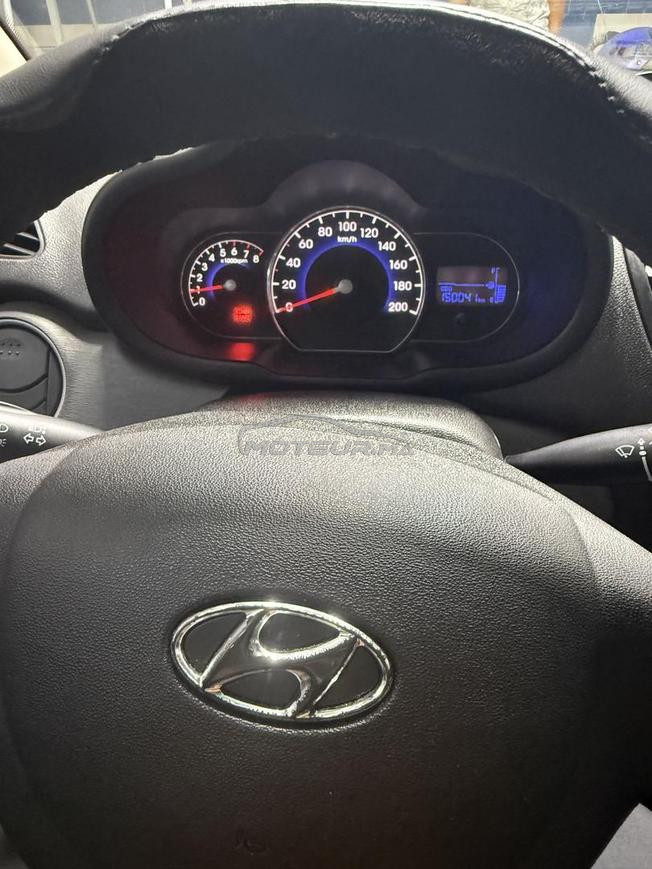 Hyundai i10 2017 très bon état 