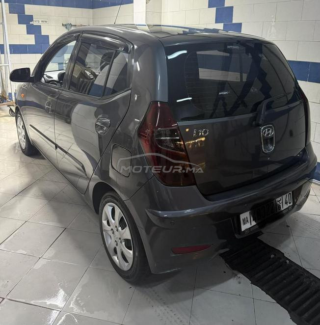 Hyundai i10 2017 très bon état 