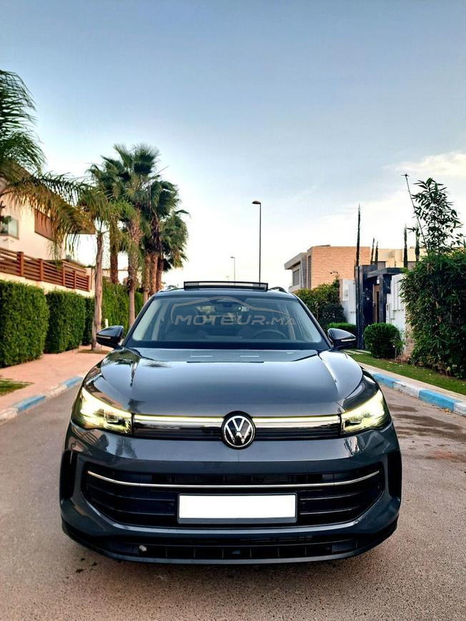Volkswagen Tiguan 1ére main tout option 09/2025