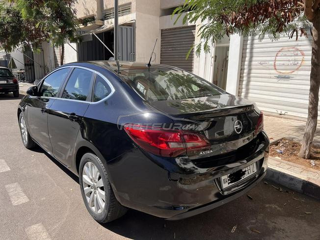 Opel- Astra Berline à vendre 