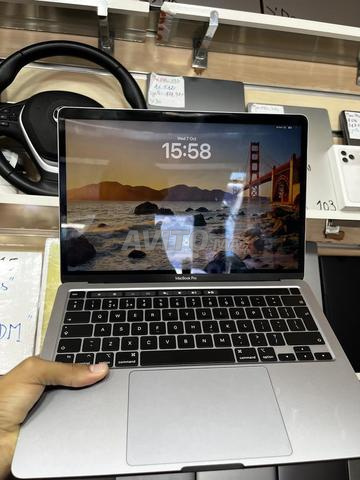 MacBook Pro 2020 13 pouces 16Go 256Go SSD - 2