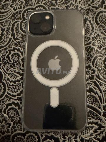 Vends iPhone 13 bon état - 2