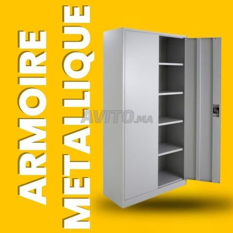 Armoire métallique porte battantes