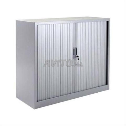 Armoire basse métallique porte rideaux - 2