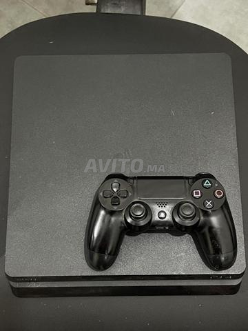 Playstation 4 slim - 2