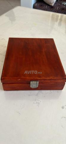 Élégant coffret d'accessoires pour le vin - 2