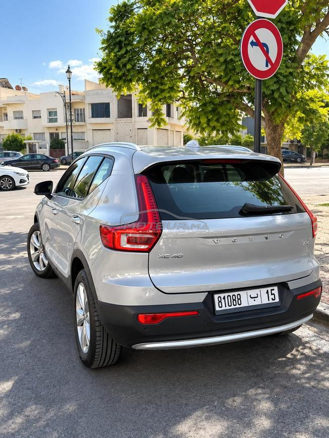 Volvo XC40 B3 2025 micro hybride 1 ère main 