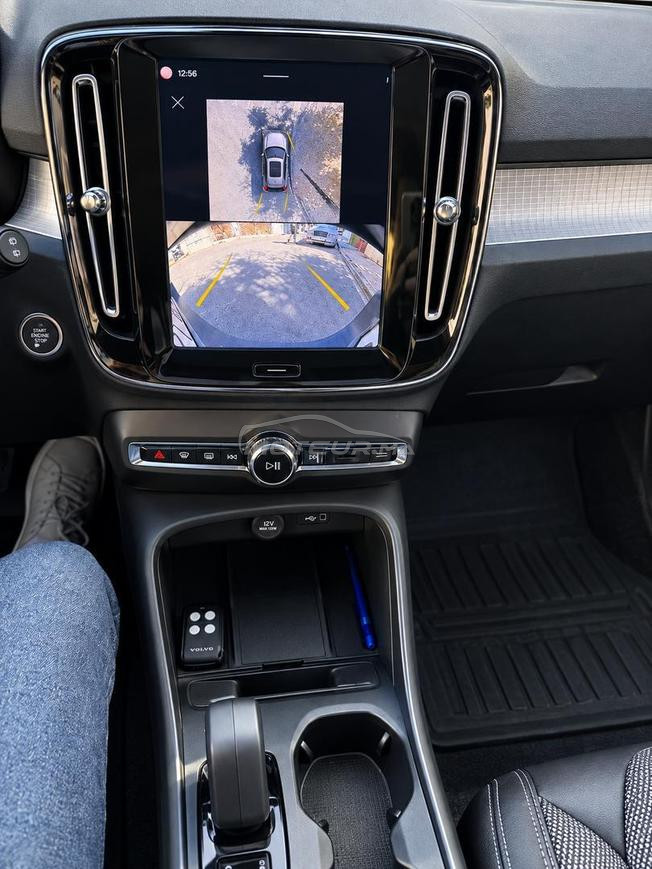 Volvo XC40 B3 2025 micro hybride 1 ère main 