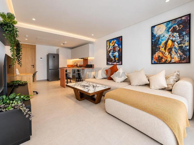 Studio H.S 63 m² à louer au CFC Parking titré - 2