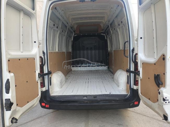 Renault master 2021 lamlih 80 km