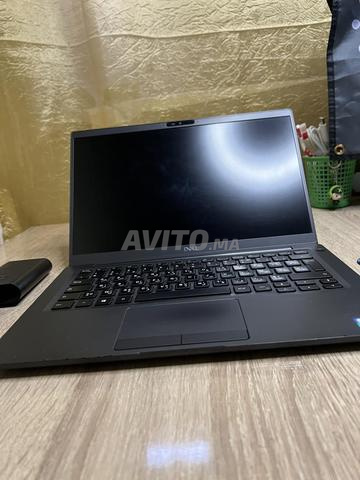 PC portable Dell Latitude 7400