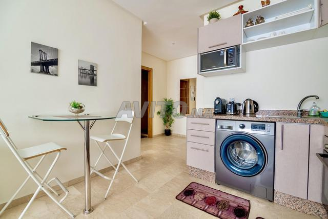 F31-LD Studio à louer piscine couverte, tout inclus - 2