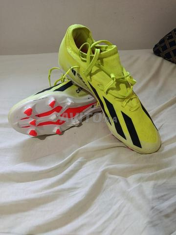 Chaussures de sport taille 42. - 2