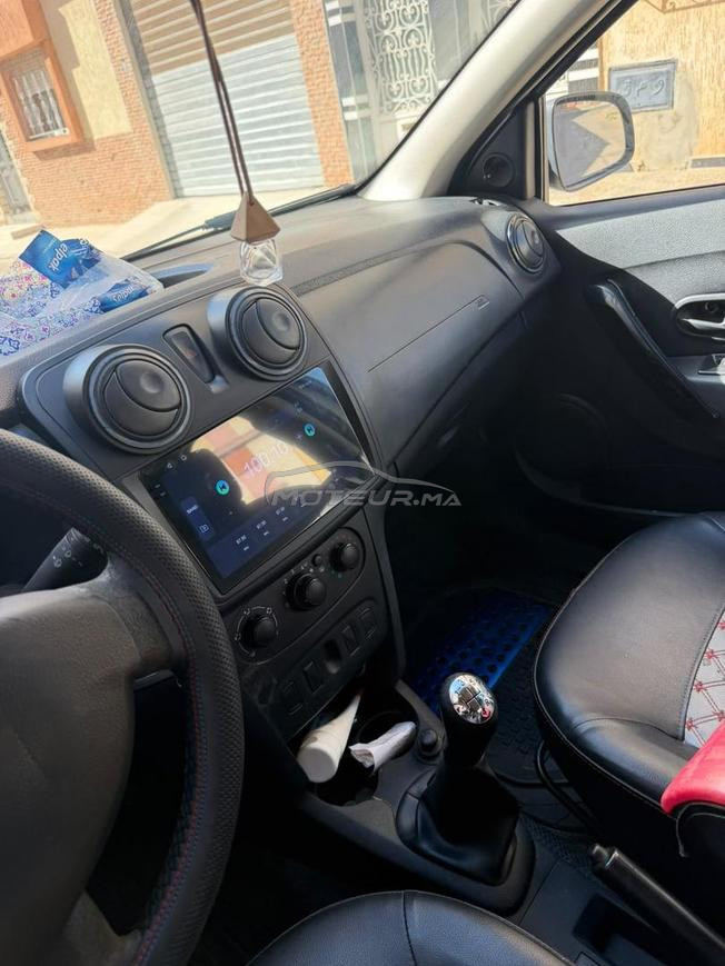 je met en vente dacia sandero M2016