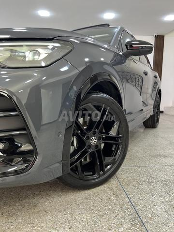 Volkswagen Tiguan (Gris Nardo) - 2