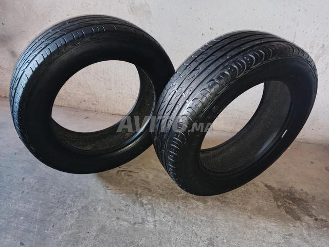 2 pneus 4x4 à vendre bon état - 2