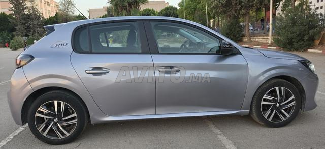Peugeot 208 modèle 2023 - 2