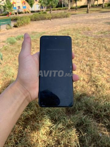 Très propre à Bousraïd 256GB 8RAM - 2