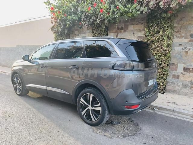 Peugeot 5008 version GT automatique - 2