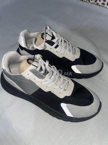 Chaussure encore neuve