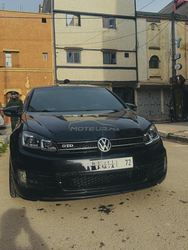 العيون العيون 