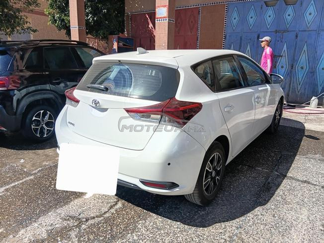 Auris tres bon etat 1ere main