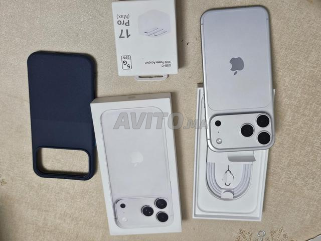 Iphone 18 Pro Max SILVER neuf, chargeur, coque