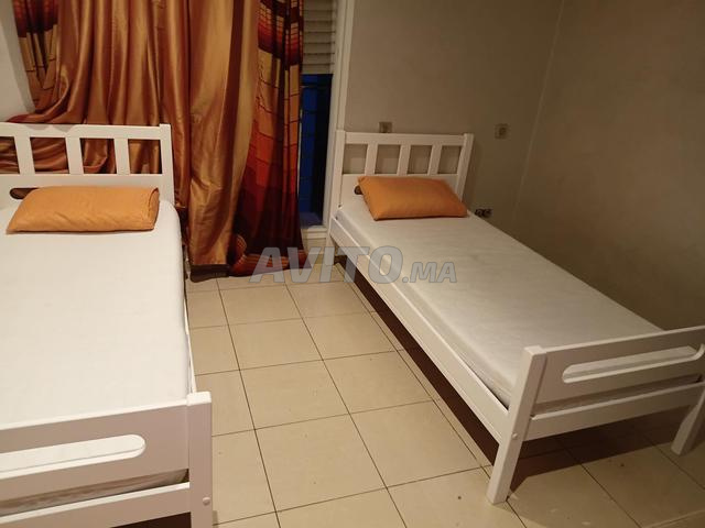 Deux lits avec matelas - 2