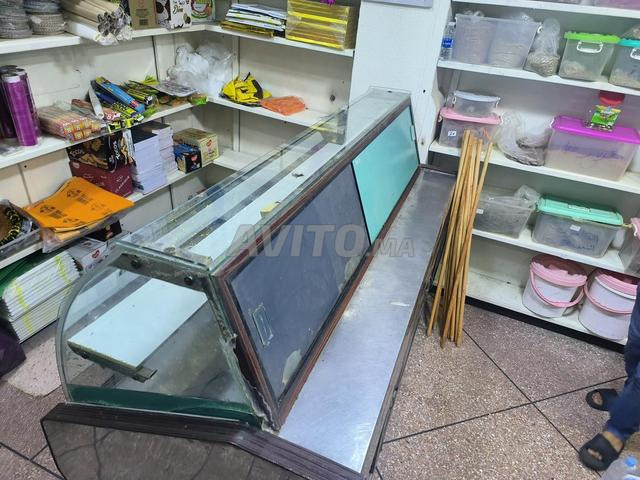 Vitrine réfrigérée à viande, fonctionne bien et très belle - 2