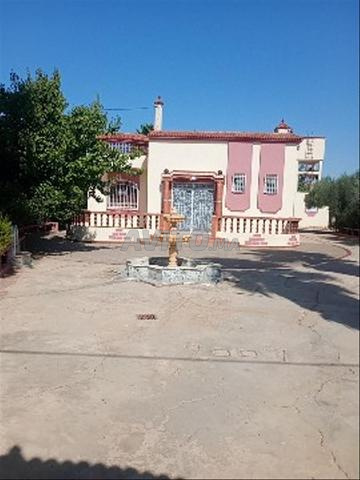 Villa piscine titrée 2500m - 2