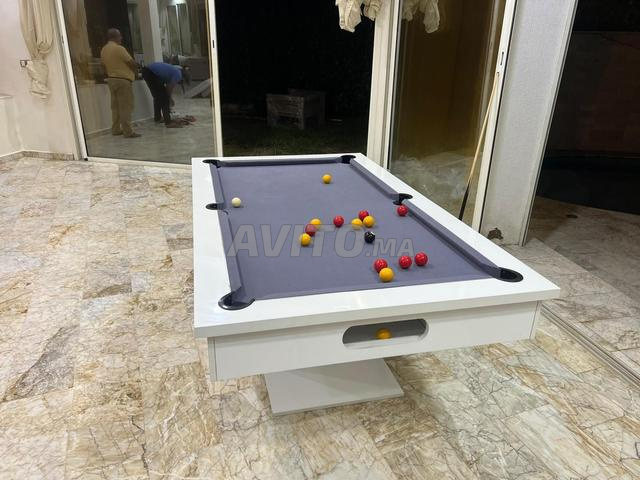 طاولة بلياردو