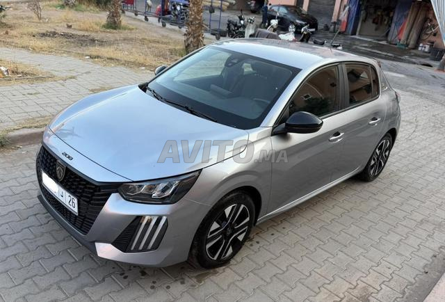 Peugeot 208 - 2