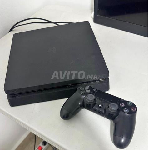 PS4 Slim 1000 Go version 14.00 avec FC26 - 2