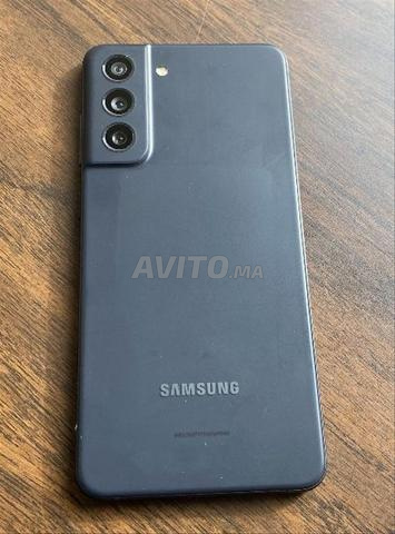 Samsung S21 FE 5G - 2