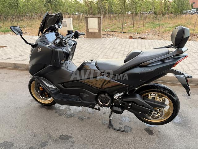 À VENDRE – YAMAHA TMAX 560 TECH MAX 2023 - 2