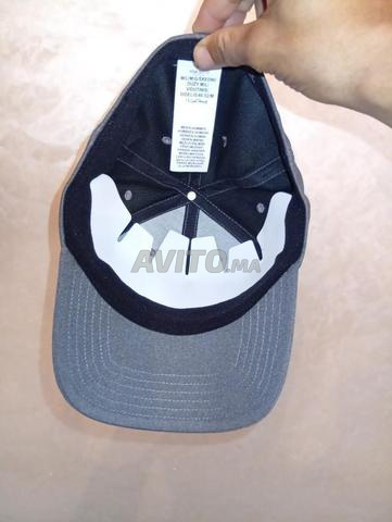Casquette originale neuve S/M - M/L - 2