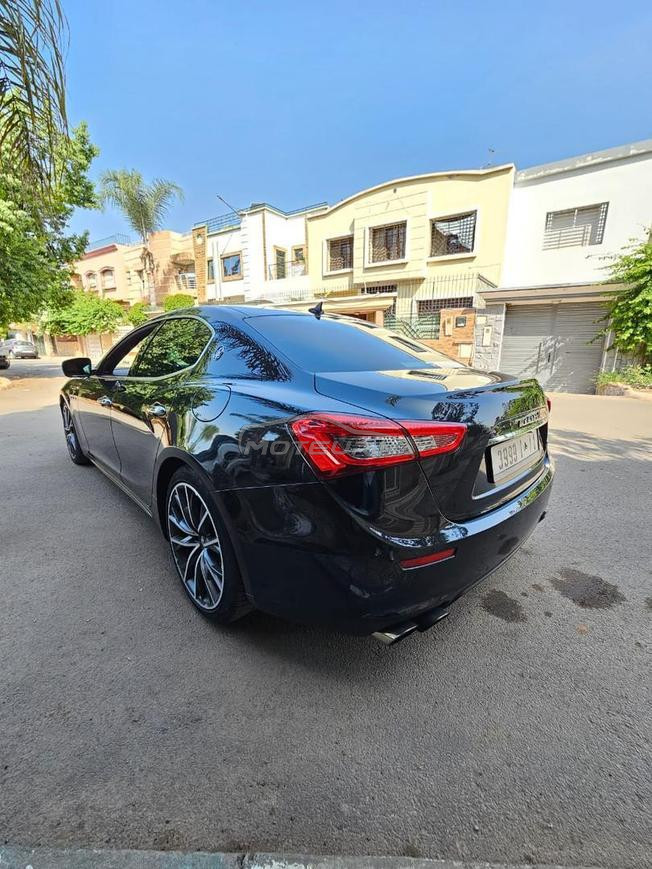 Maserati Ghibli full options 