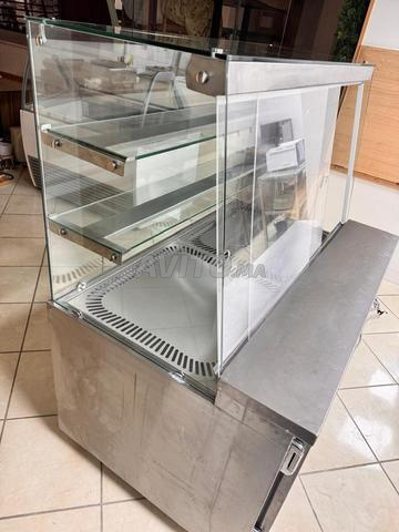 VITRINE RÉFRIGÉRÉE POUR PÂTISSERIE - 2