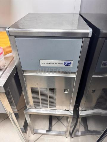 MACHINE À GLAÇONS