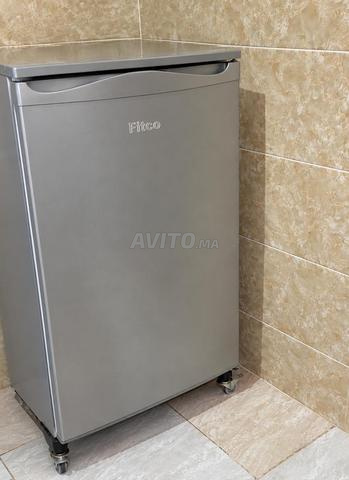 Réfrigérateur Fitco gris avec congélateur - 2