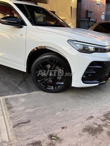 Volkswagen Tiguan R-Line - 2