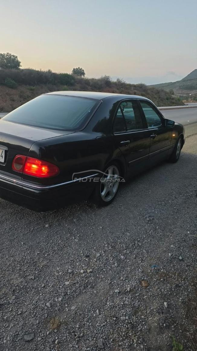 Mercedes-Benz E200 à vendre 