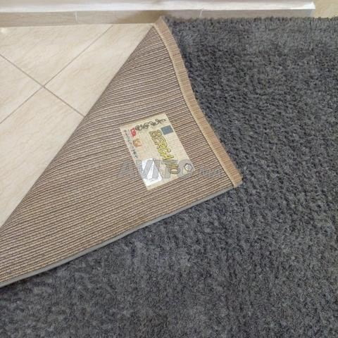 Tapis encore neuf 2m de long sur 1.40m de large - 2
