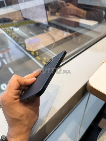 iPhone 15 – 128 Go – Noir – Bon état - 2