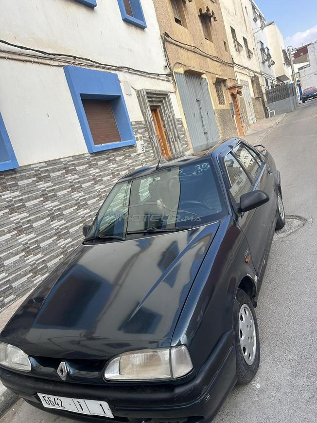 Renault R19 Essence Manuelle 2000 à Agadir